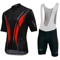 Colnago Master Pissei Zwart Rood Fietskleding Set Wielershirt Korte Mouw+Korte Fietsbroeken Bib Colnago Master Pissei Zwart Rood Fietskleding Set Wielershirt Korte Mouw+Korte Fietsbroeken Bib